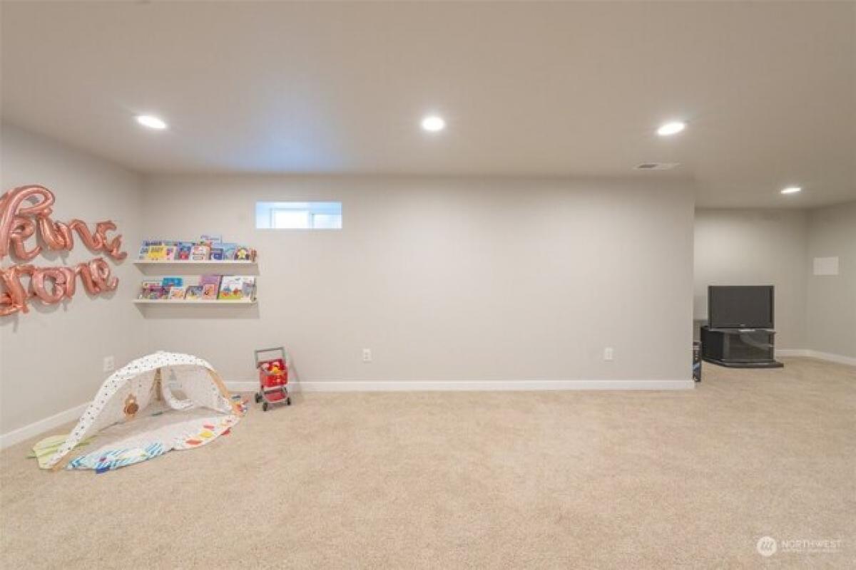 Picture of Home For Sale in Seattle, Washington, United States