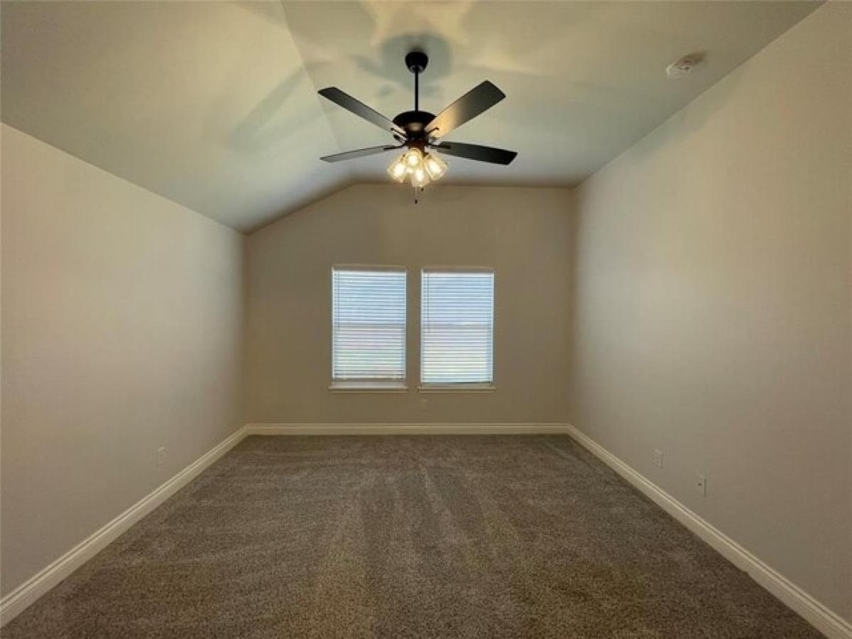 Picture of Home For Sale in Edmond, Oklahoma, United States