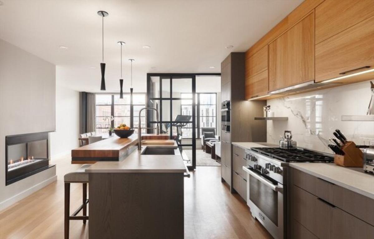 Picture of Home For Sale in Boston, Massachusetts, United States