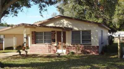 Home For Rent in Saint Petersburg, Florida