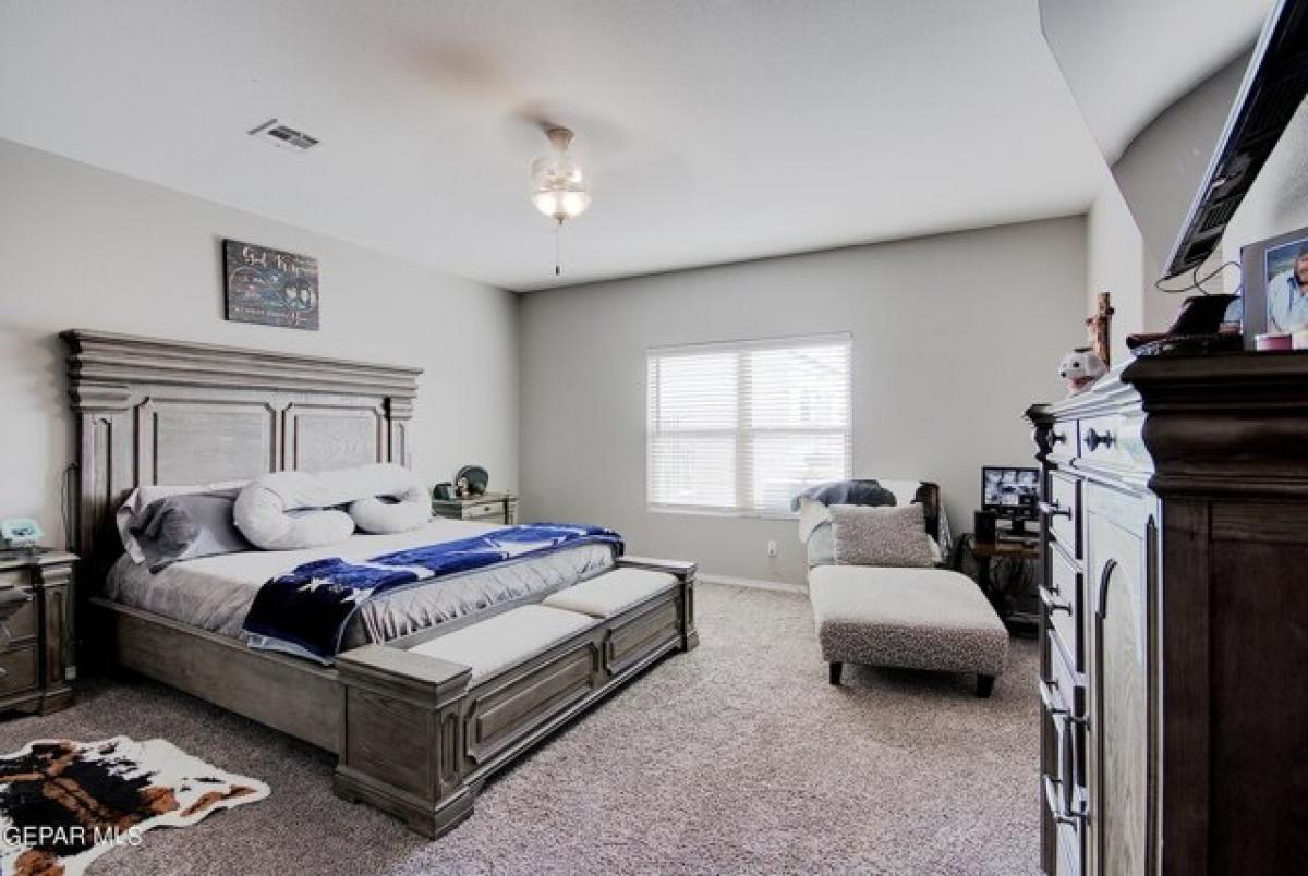 Picture of Home For Sale in Socorro, Texas, United States