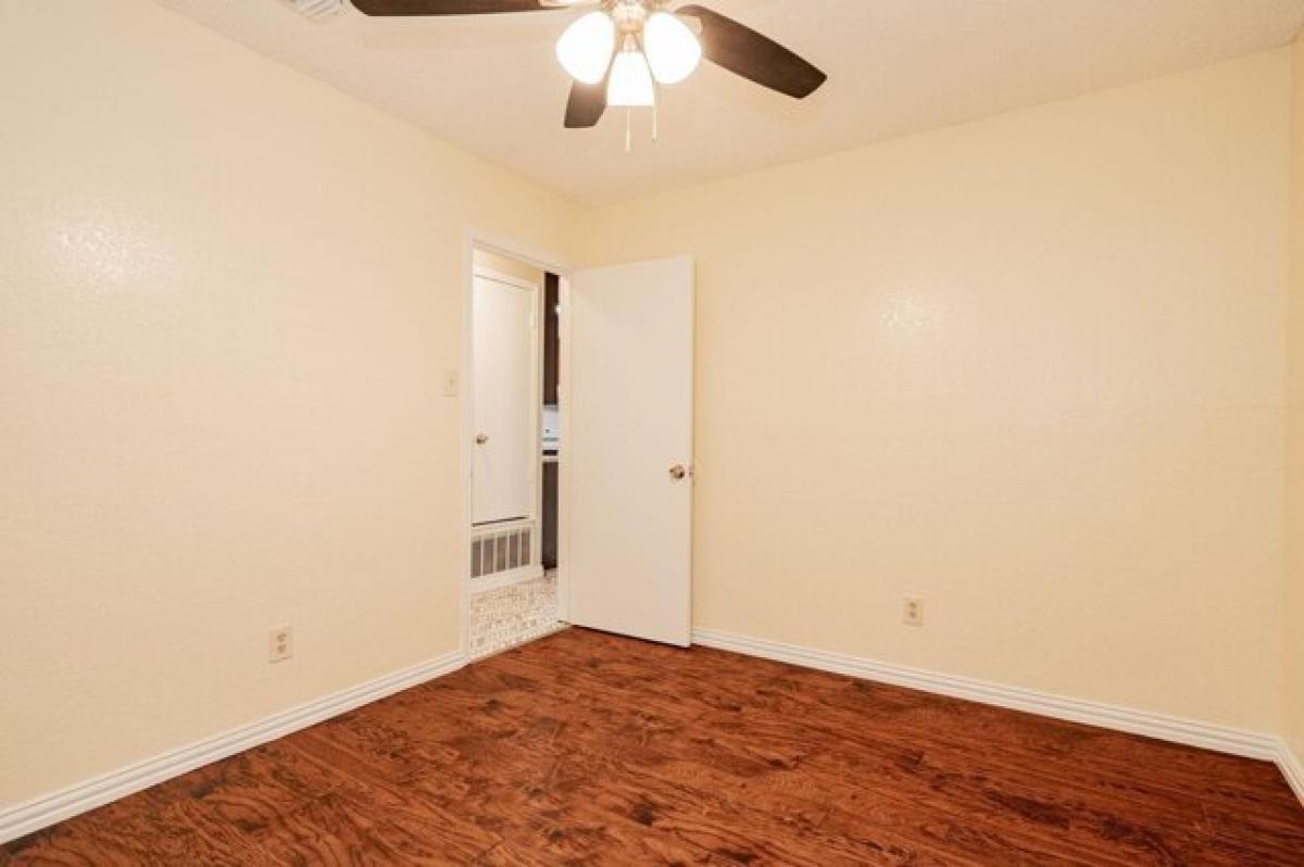 Picture of Home For Sale in Arlington, Texas, United States