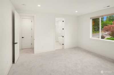 Home For Sale in Sammamish, Washington