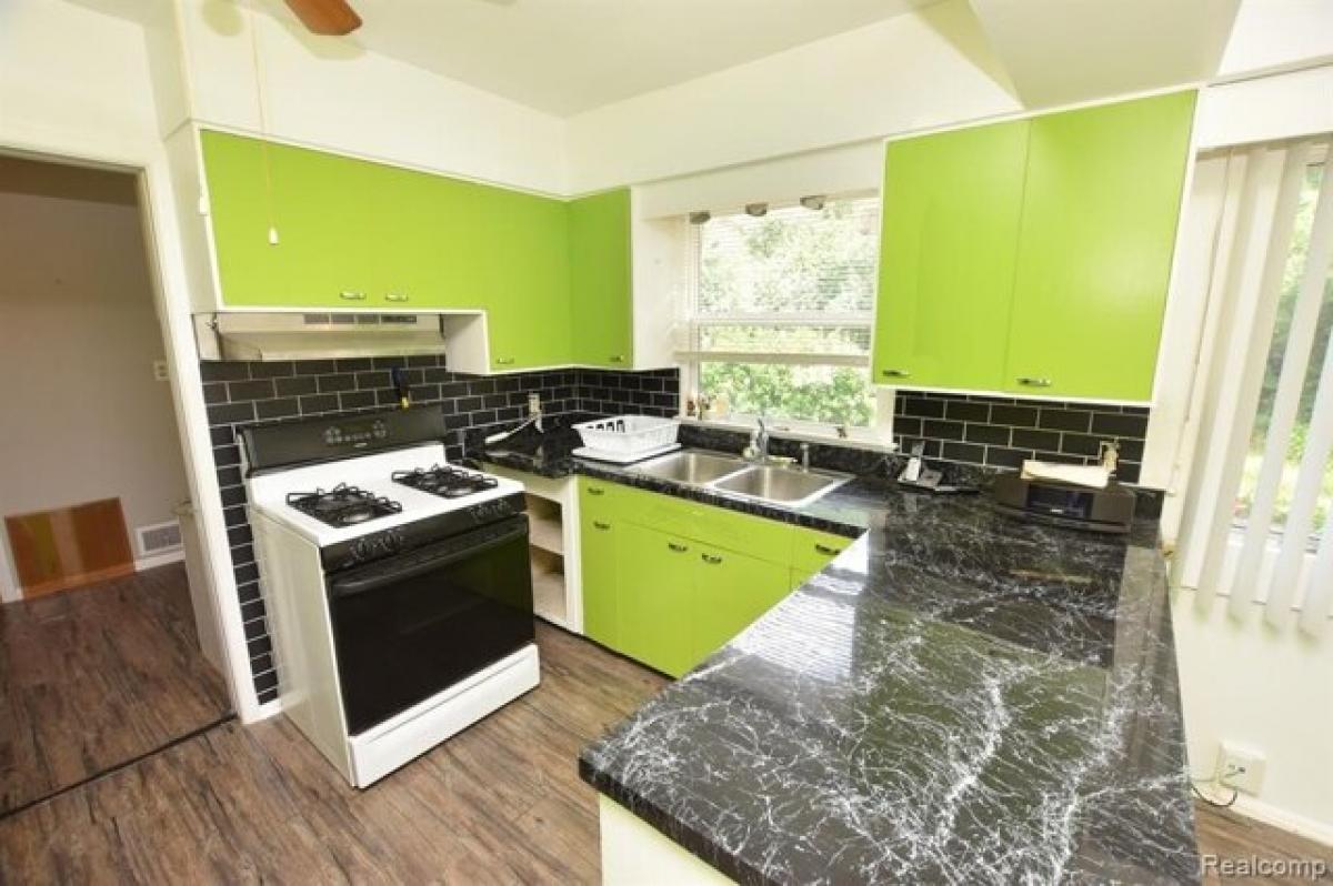 Picture of Home For Sale in Flint, Michigan, United States