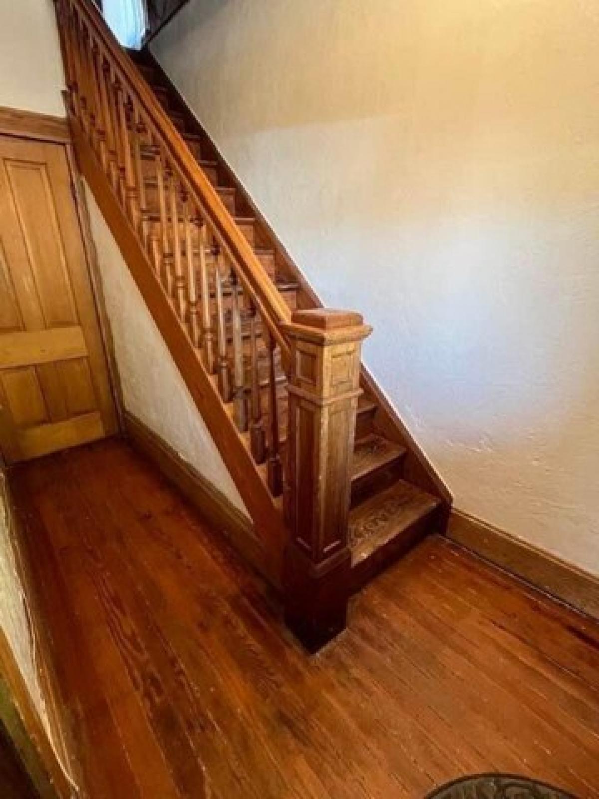 Picture of Home For Sale in Guthrie, Oklahoma, United States