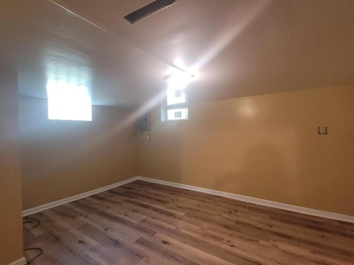 Picture of Home For Sale in Gary, Indiana, United States