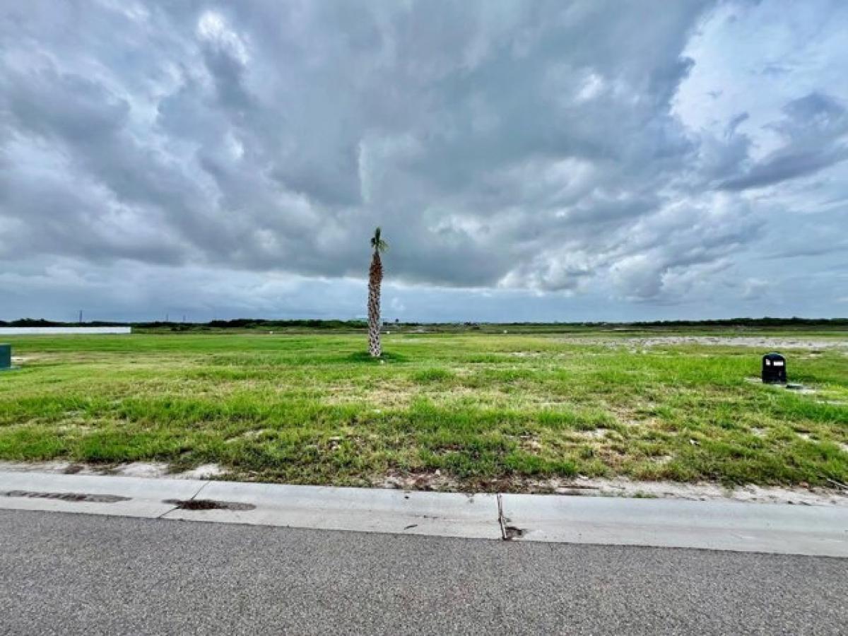 Picture of Residential Land For Sale in Rockport, Texas, United States