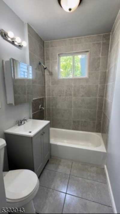 Apartment For Rent in Newark, New Jersey