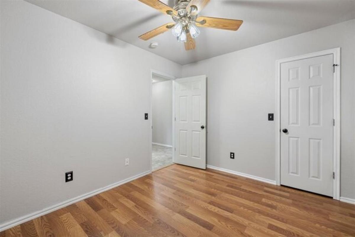 Picture of Home For Sale in Norman, Oklahoma, United States