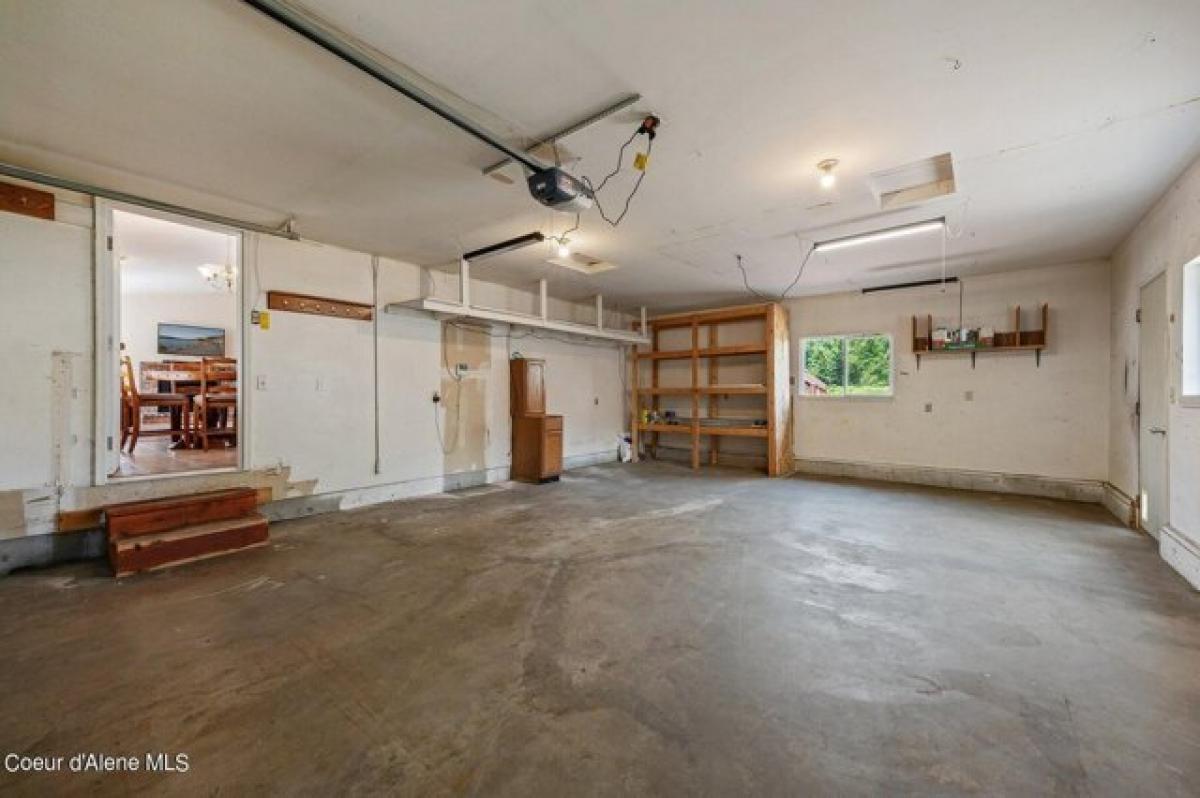 Picture of Home For Sale in Hayden, Idaho, United States