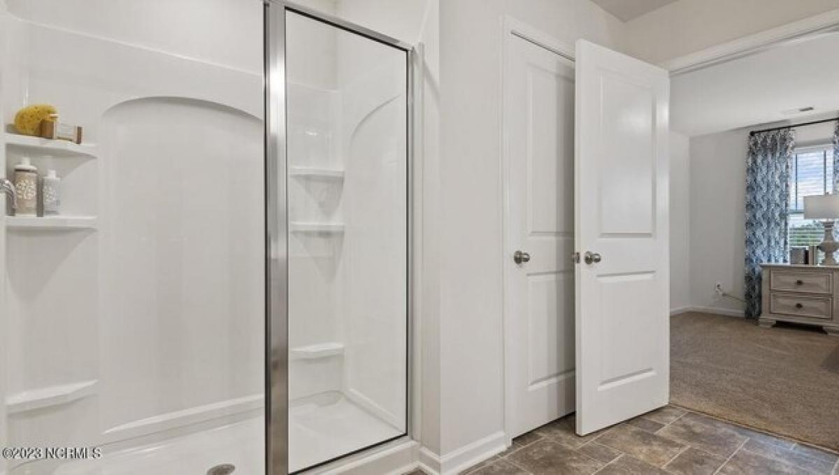 Picture of Home For Sale in Greenville, North Carolina, United States