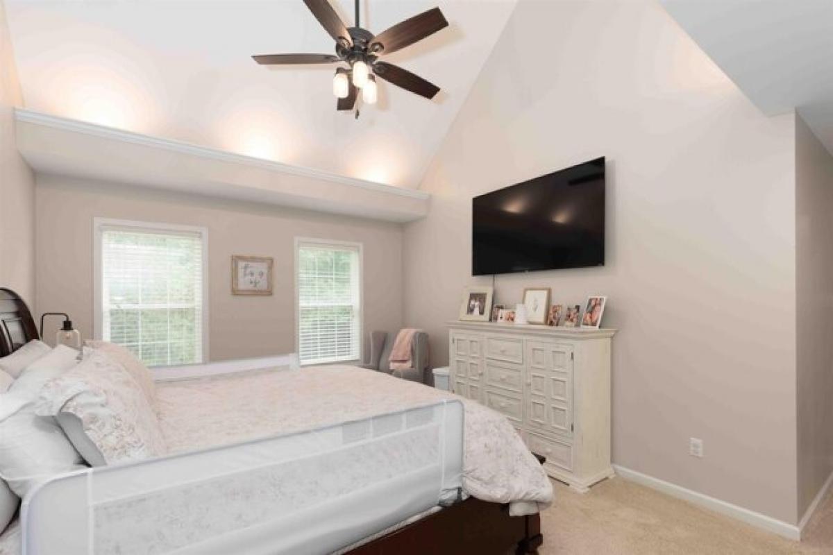 Picture of Home For Sale in Florence, Alabama, United States