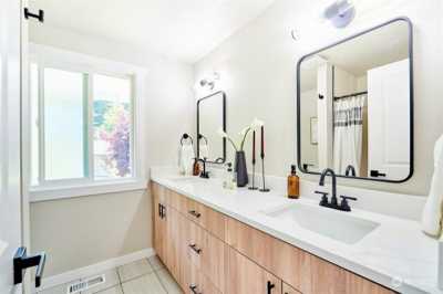 Home For Sale in Lakewood, Washington