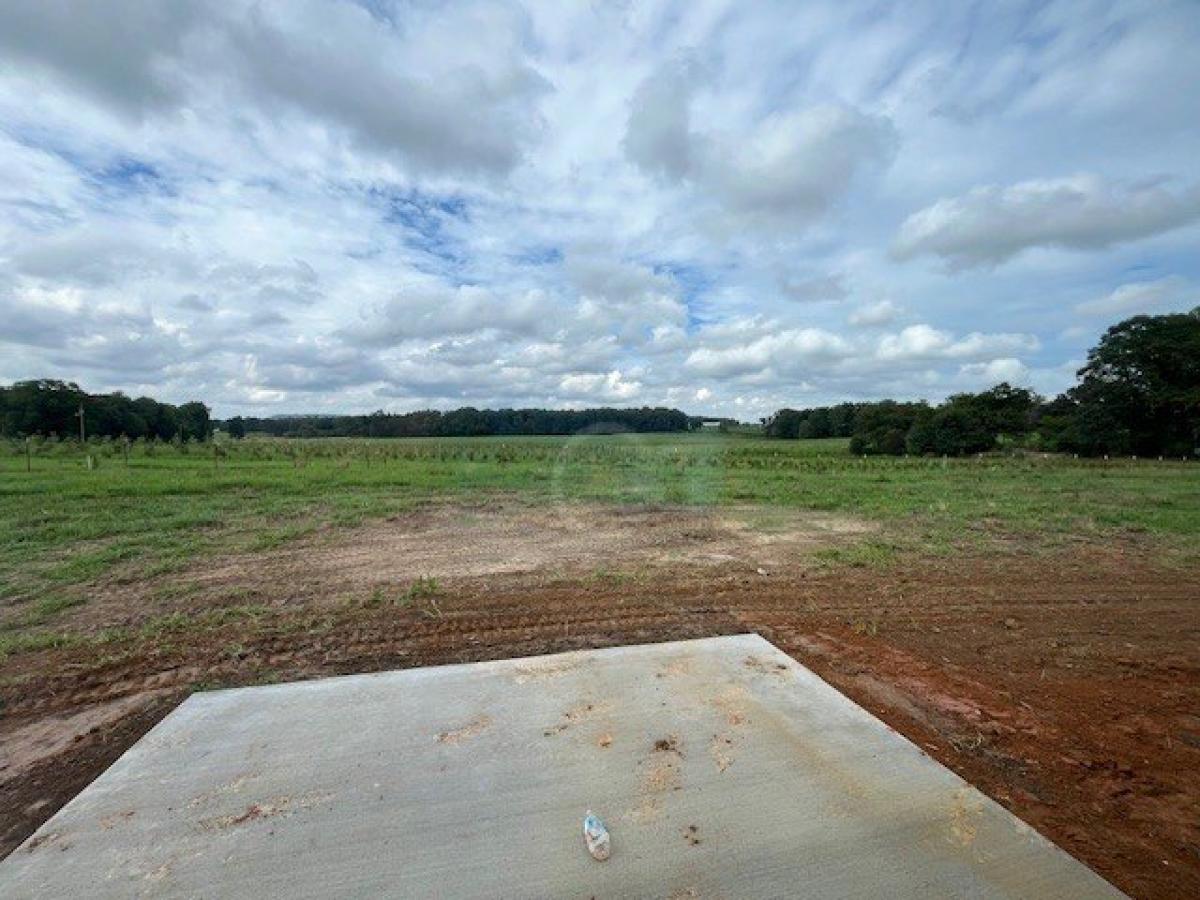 Picture of Home For Sale in Mcminnville, Tennessee, United States