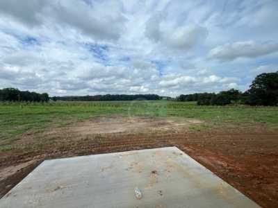 Home For Sale in Mcminnville, Tennessee