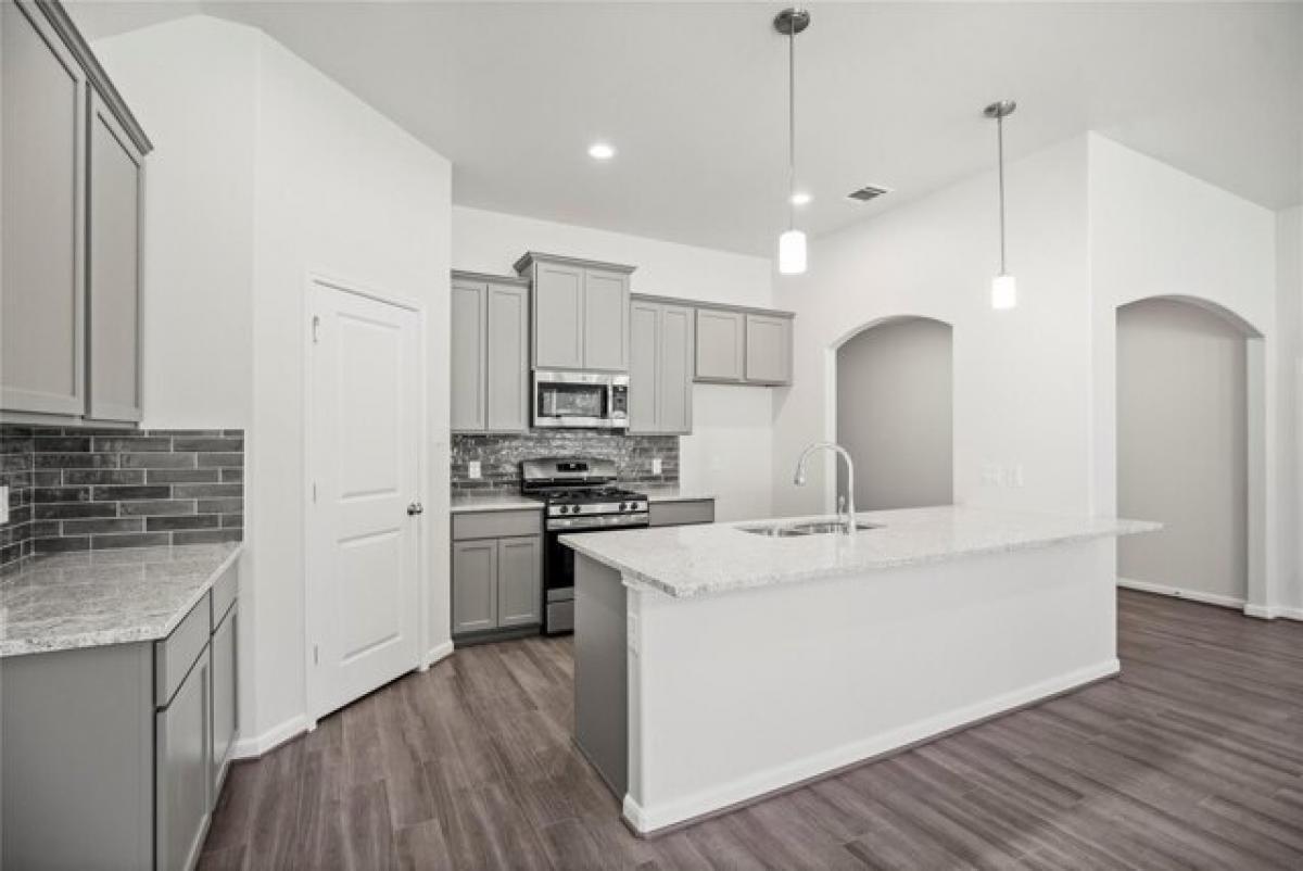 Picture of Home For Sale in Willis, Texas, United States