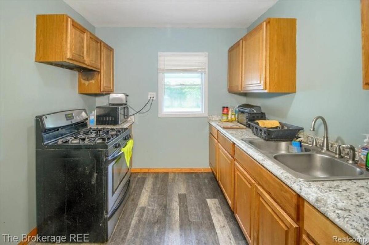 Picture of Home For Sale in Flint, Michigan, United States