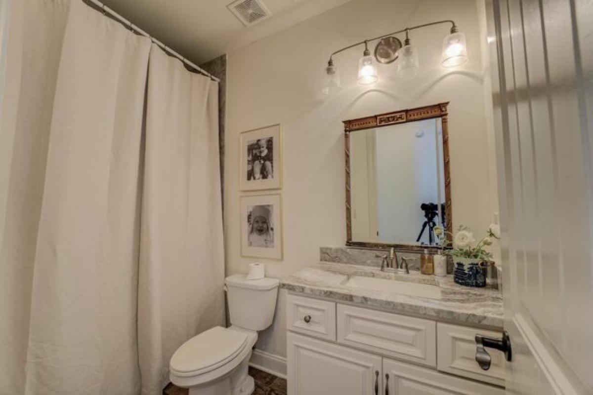 Picture of Home For Sale in Collierville, Tennessee, United States