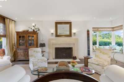 Home For Sale in Oakland, California