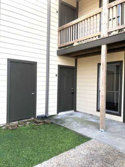 Home For Sale in Lake Charles, Louisiana