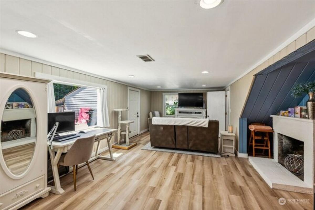 Picture of Home For Sale in Olympia, Washington, United States