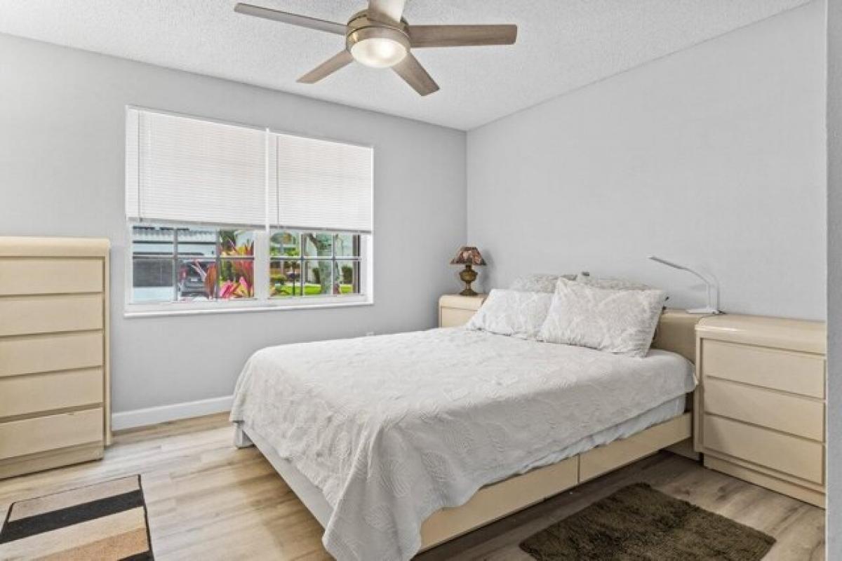 Picture of Home For Sale in Lake Worth, Florida, United States