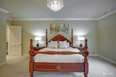 Home For Sale in Bellevue, Washington