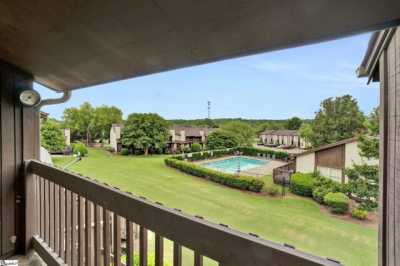 Home For Sale in Simpsonville, South Carolina