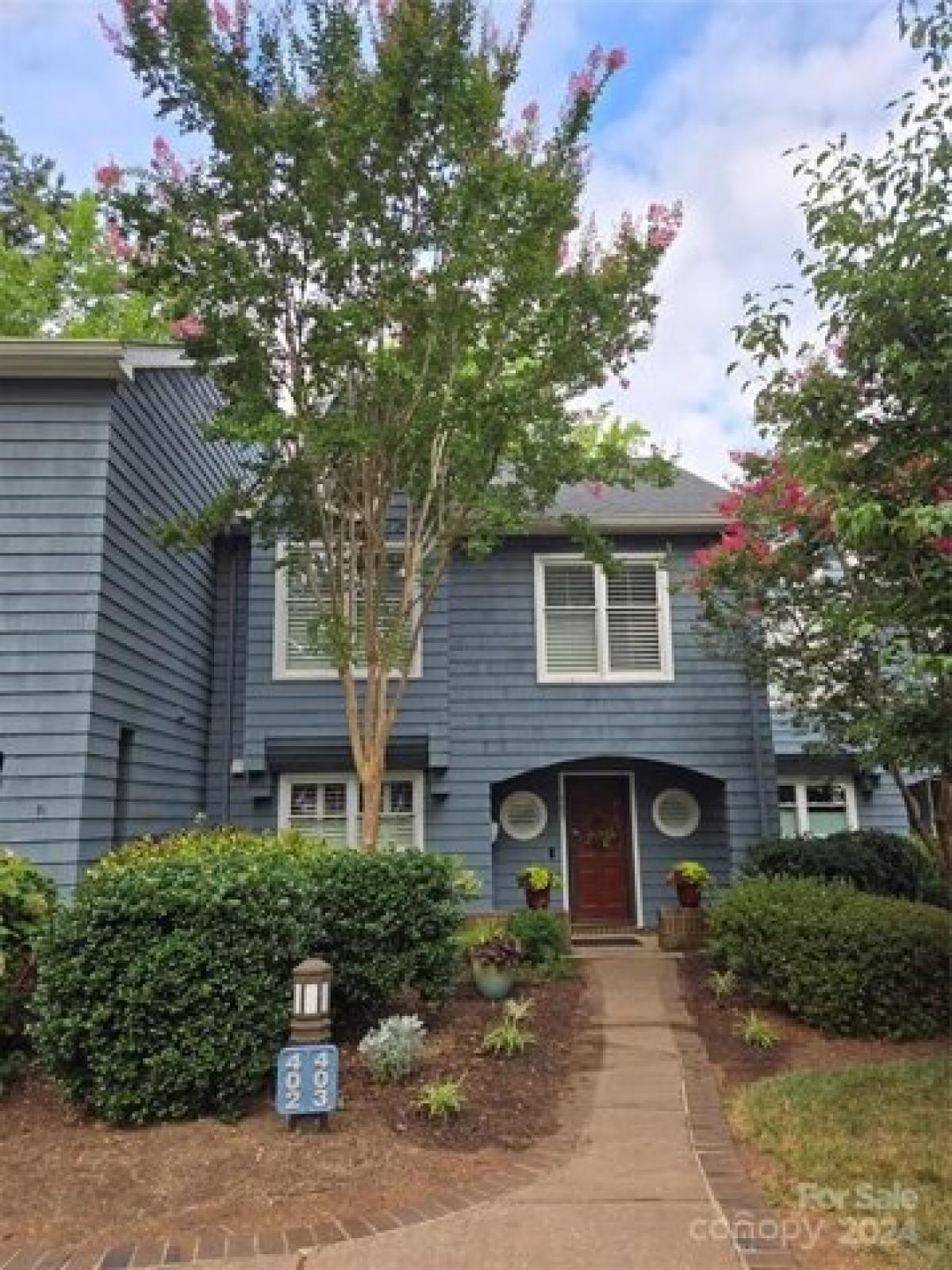 Picture of Home For Sale in Davidson, North Carolina, United States