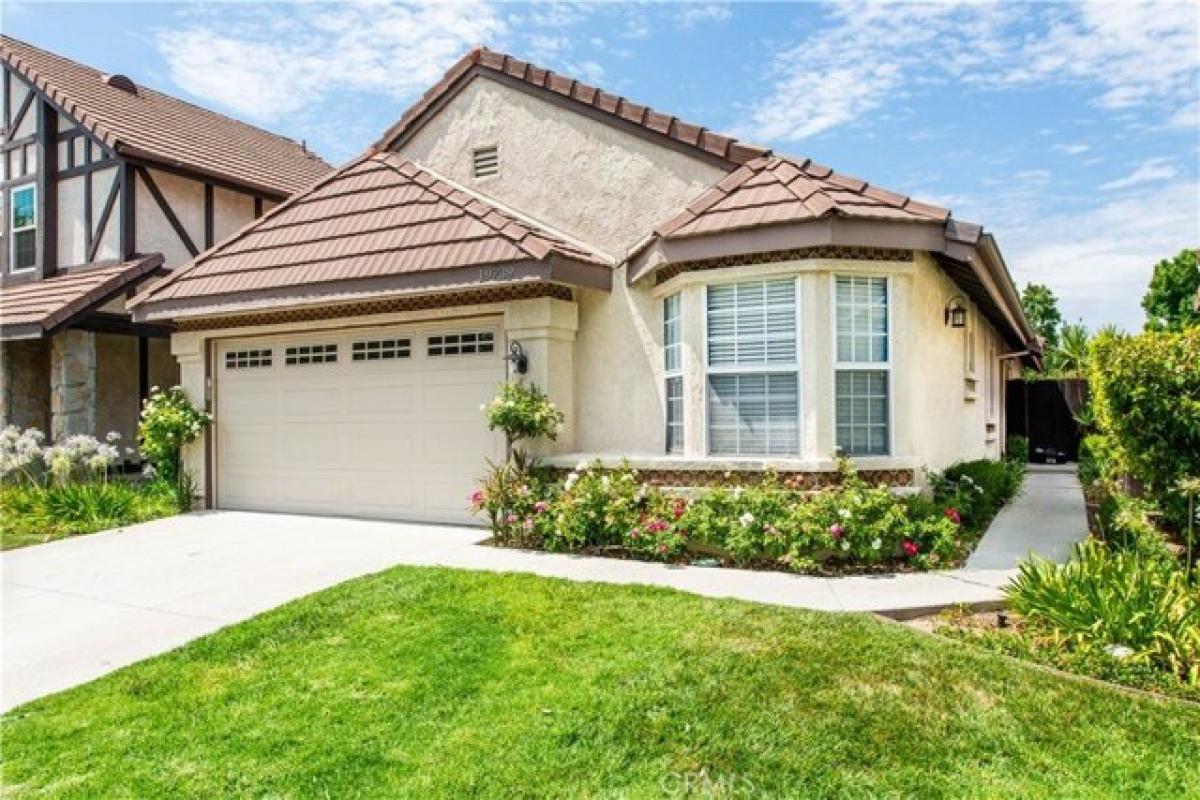 Picture of Home For Sale in Canyon Country, California, United States