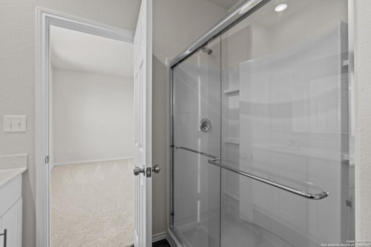 Picture of Home For Sale in Converse, Texas, United States