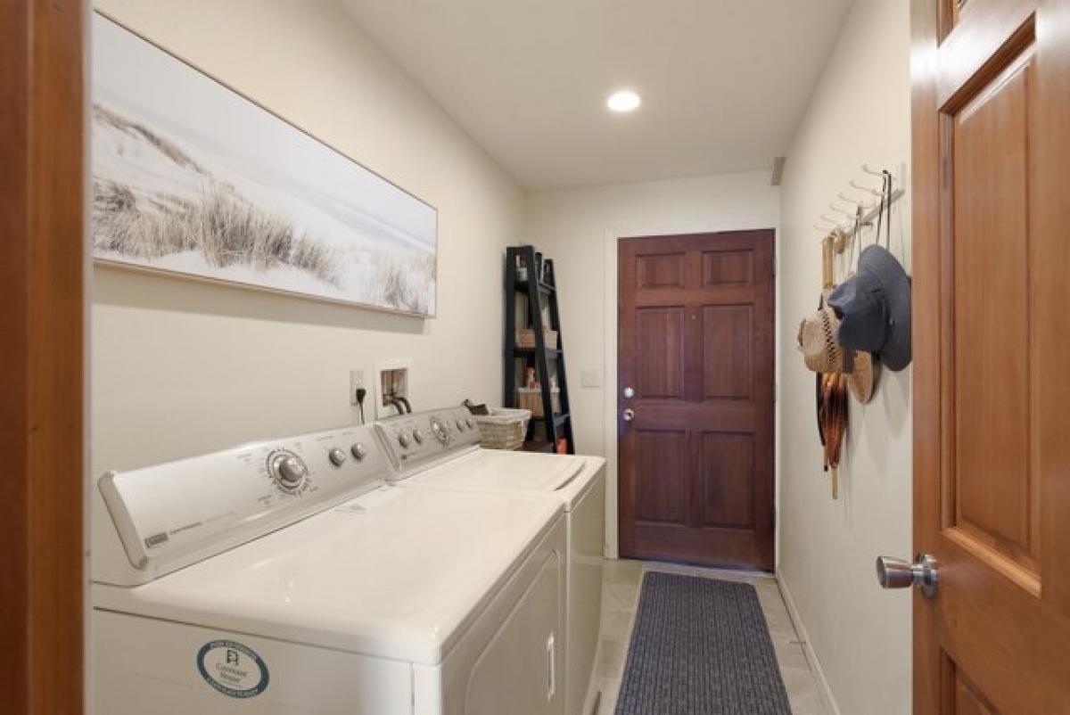 Picture of Home For Sale in Camano Island, Washington, United States