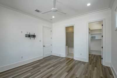 Home For Sale in Metairie, Louisiana