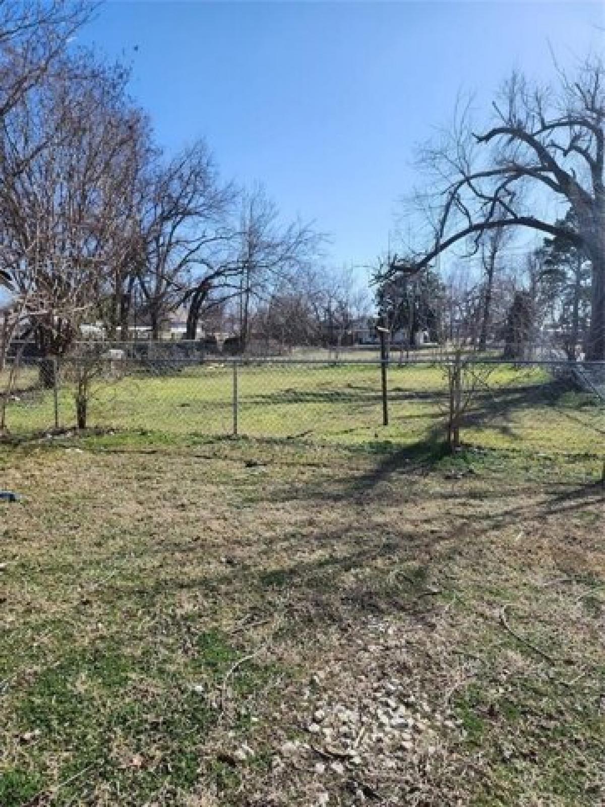 Picture of Home For Sale in Shawnee, Oklahoma, United States