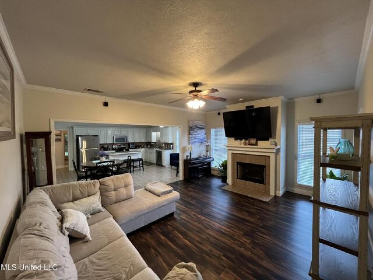 Picture of Home For Sale in Brandon, Mississippi, United States