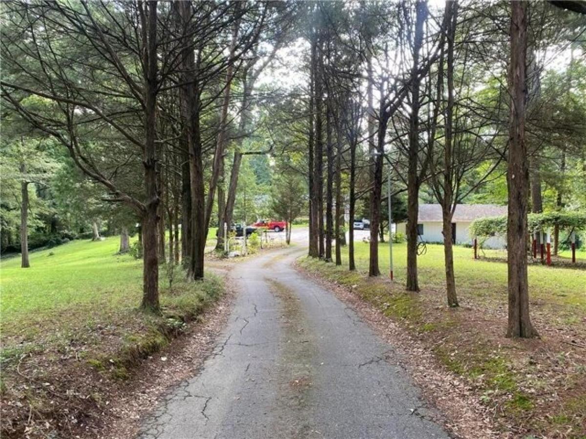 Picture of Home For Sale in Stone Mountain, Georgia, United States