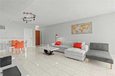 Home For Rent in Hollywood, Florida
