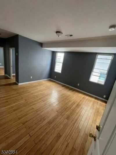 Apartment For Rent in Newark, New Jersey