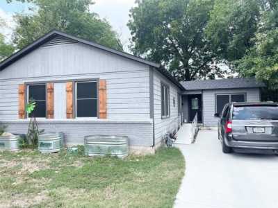 Home For Sale in Haltom City, Texas