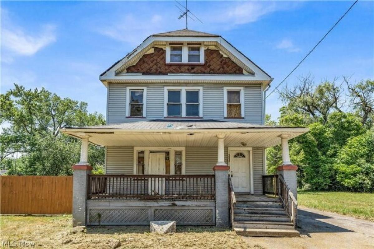 Picture of Home For Sale in Cleveland, Ohio, United States