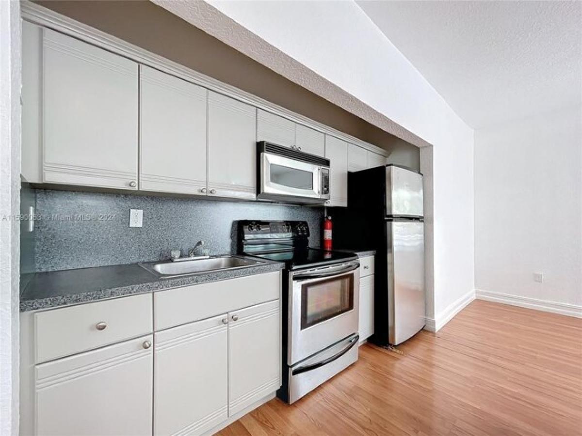 Picture of Home For Sale in Miami Beach, Florida, United States