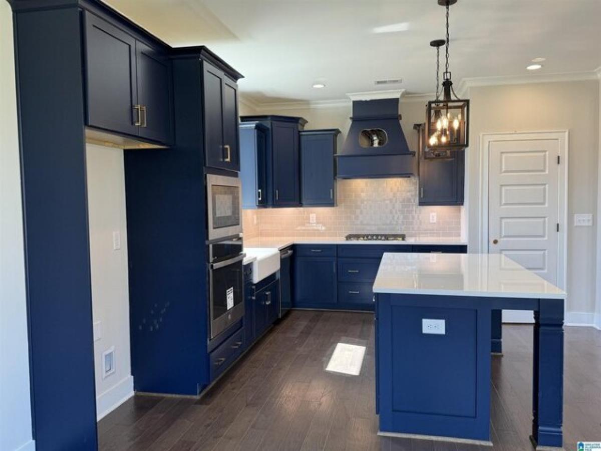 Picture of Home For Sale in Hoover, Alabama, United States