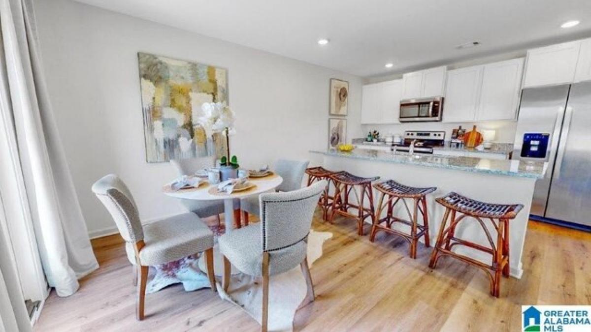 Picture of Home For Sale in Chelsea, Alabama, United States