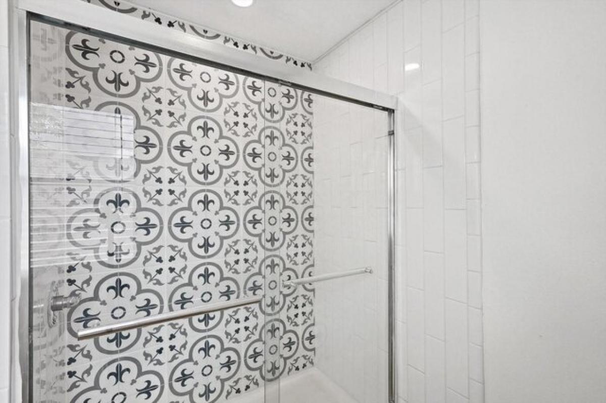 Picture of Home For Sale in Argyle, Texas, United States