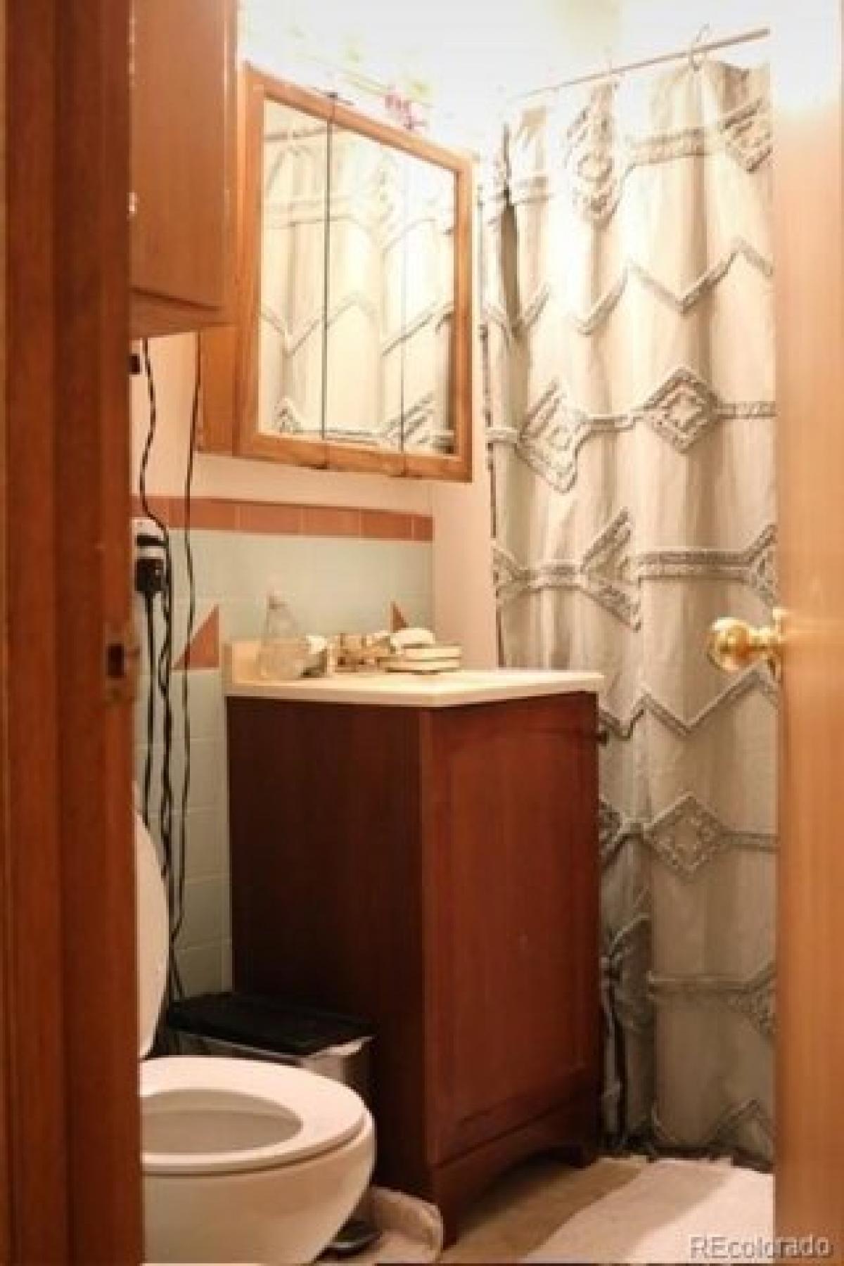 Picture of Home For Sale in Loveland, Colorado, United States