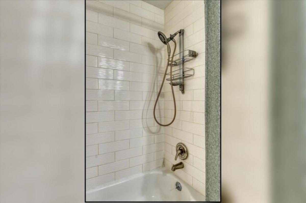 Picture of Home For Sale in Spokane, Washington, United States