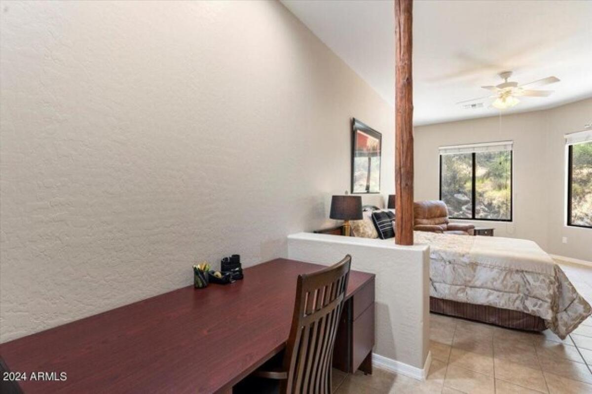 Picture of Home For Sale in Cave Creek, Arizona, United States