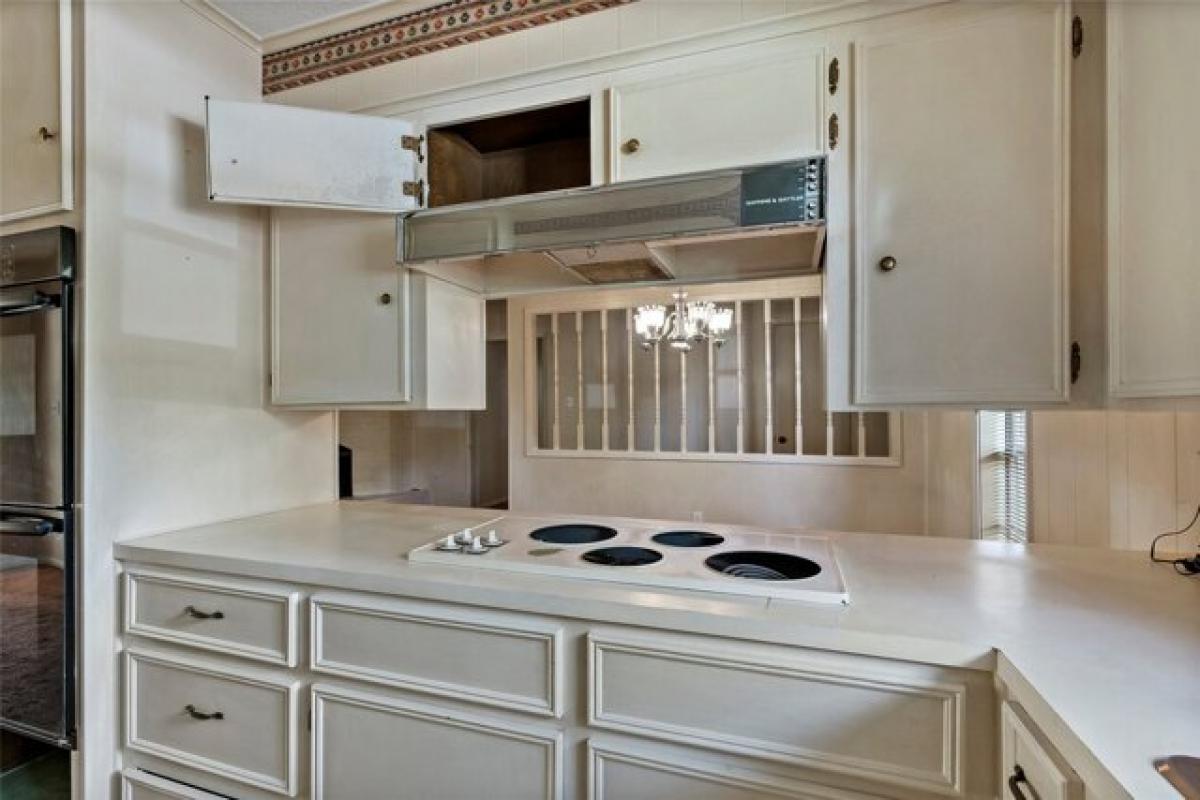 Picture of Home For Sale in Bryan, Texas, United States