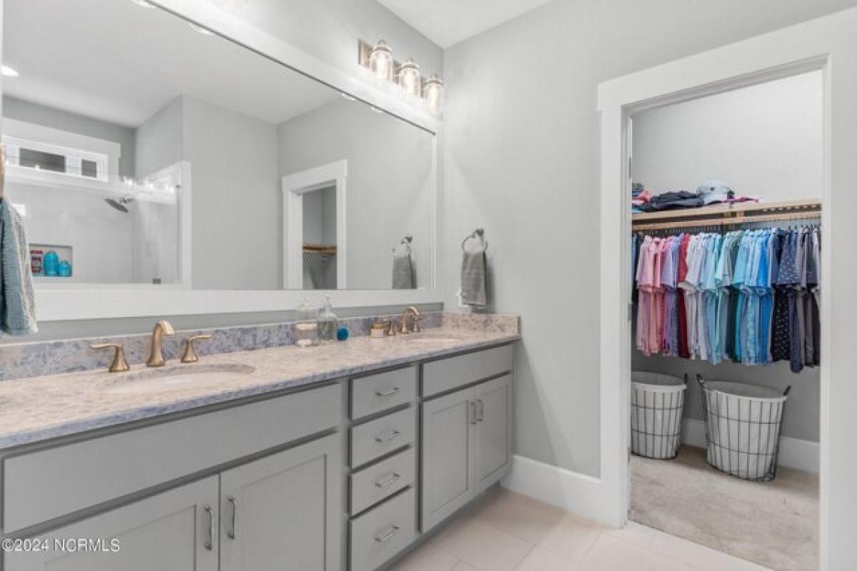 Picture of Home For Sale in Leland, North Carolina, United States