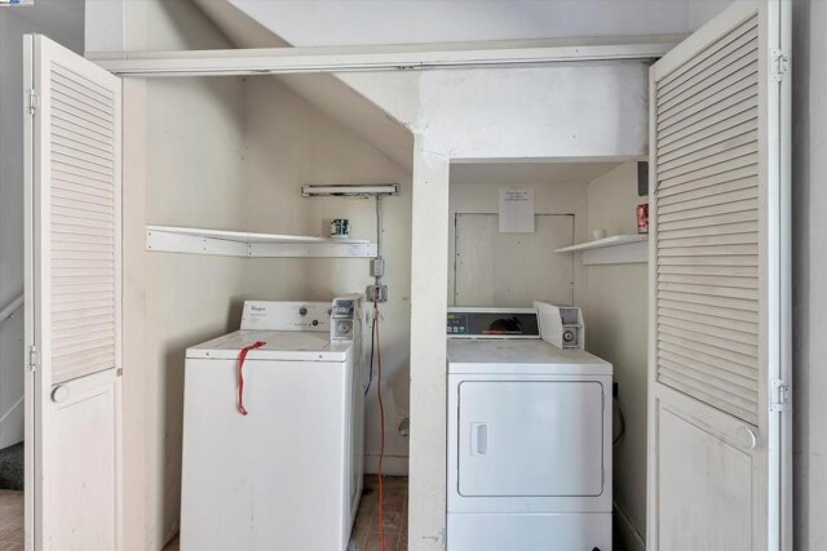 Picture of Home For Sale in Berkeley, California, United States